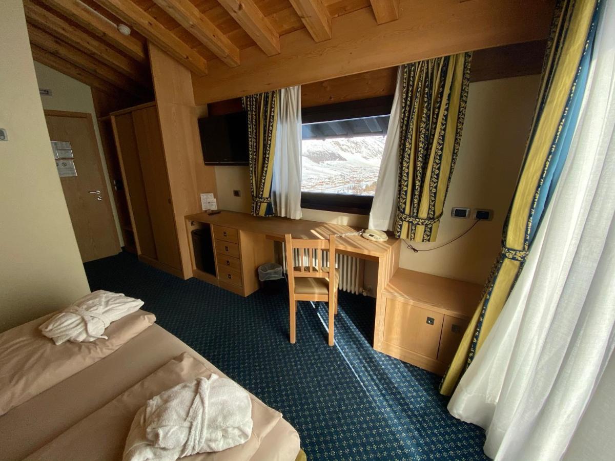 Alexander Charme Hotel Livigno Eksteriør bilde