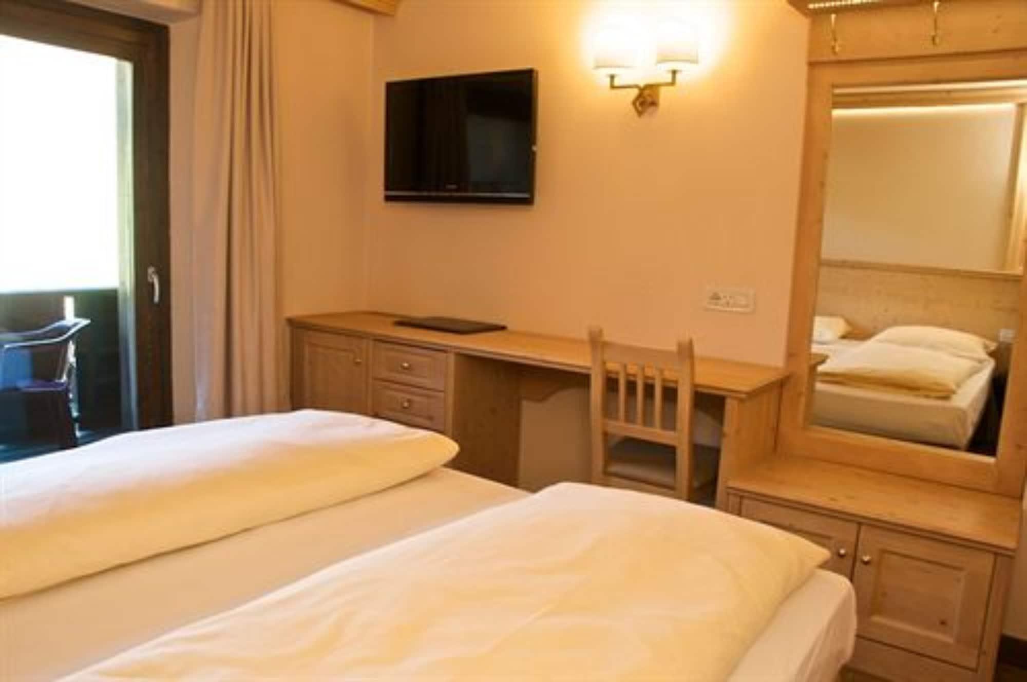 Alexander Charme Hotel Livigno Eksteriør bilde