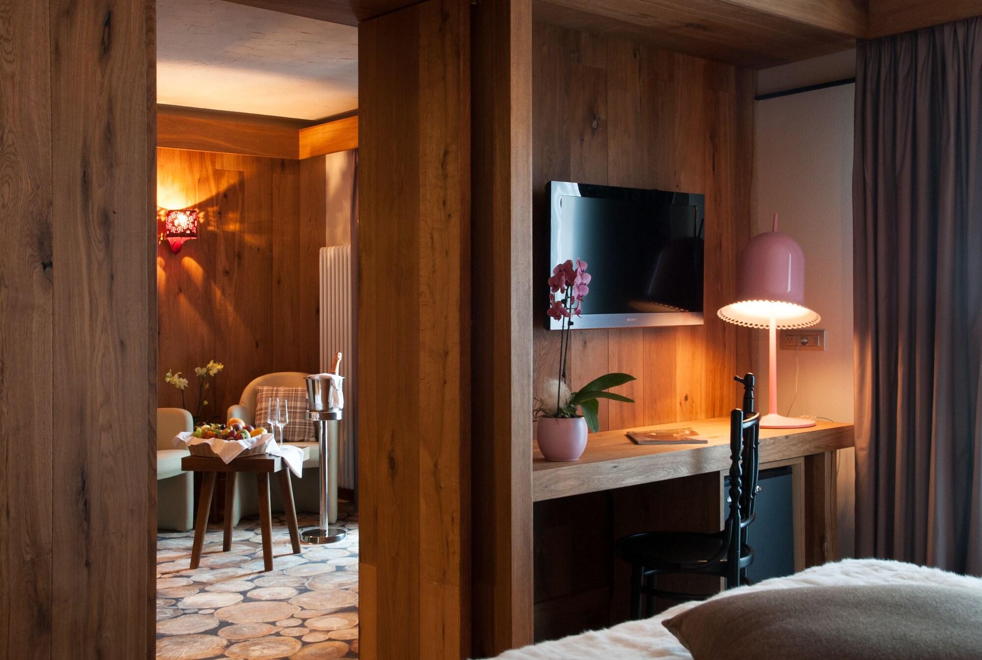 Alexander Charme Hotel Livigno Eksteriør bilde